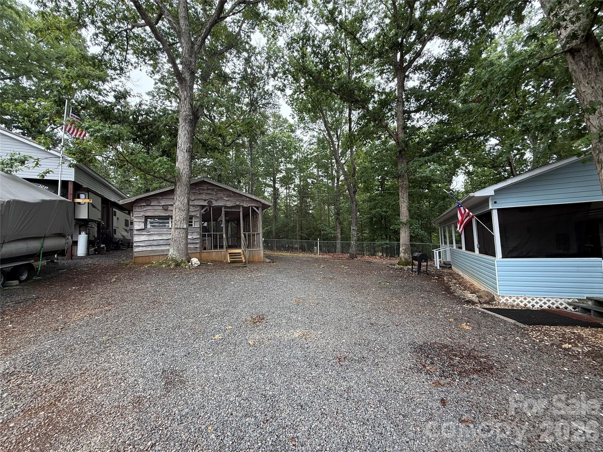 Twin Harbor - Residential