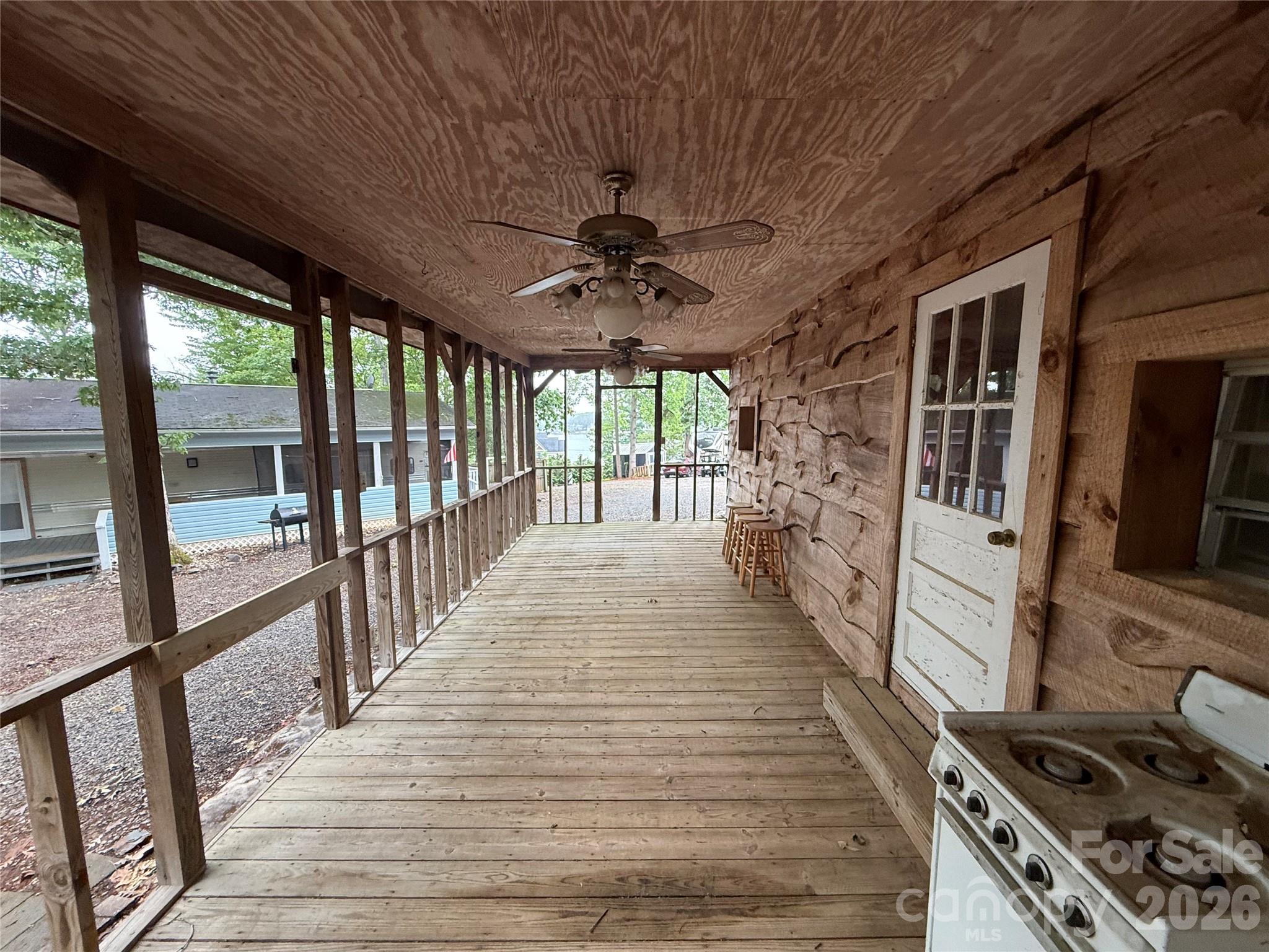 Twin Harbor - Residential