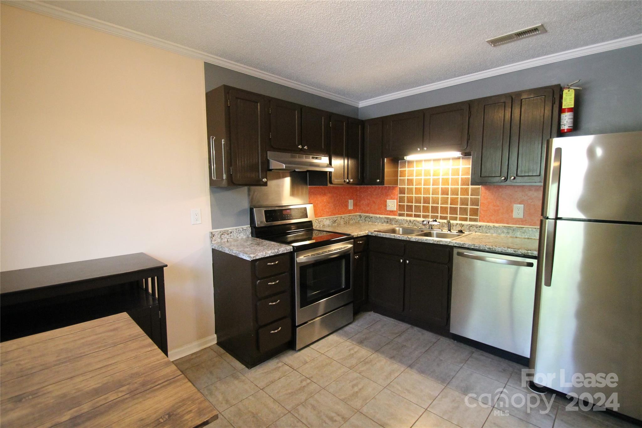 Riverview Villas - Residential Lease