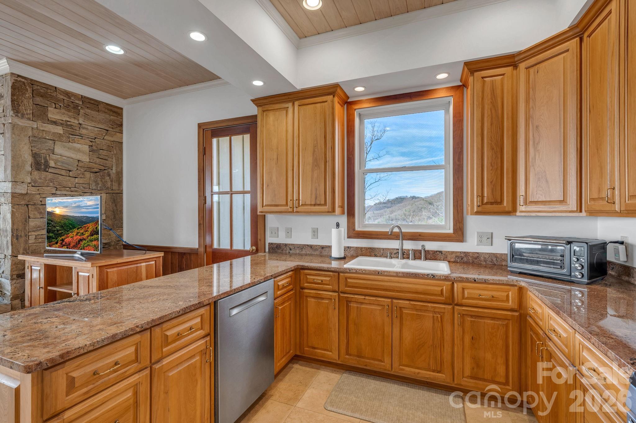 933 Thunder Ridge Lane 4 & 2