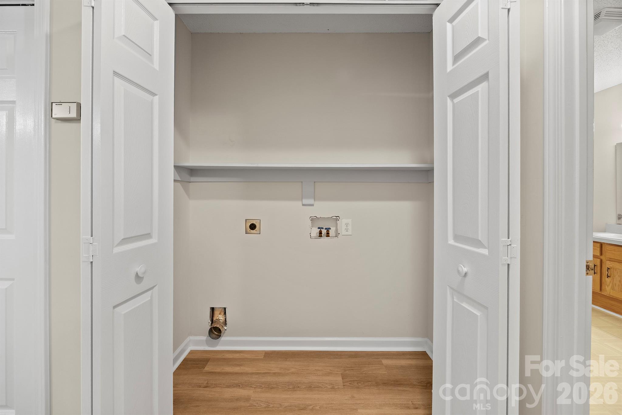 Conover Manor - Residential