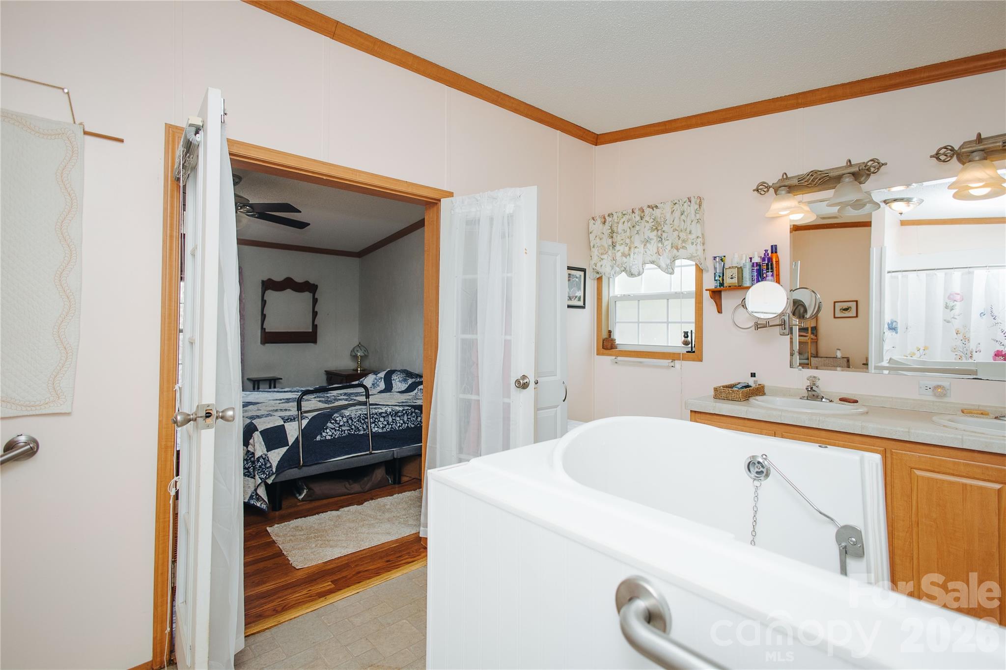 Ridge Walk - Residential