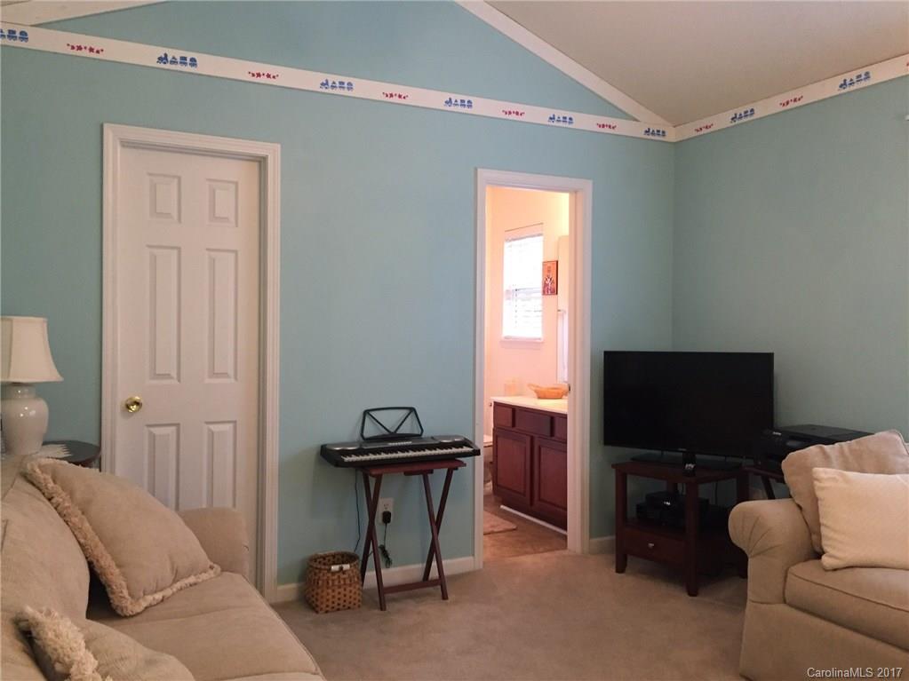 Lexington Commons - Residential