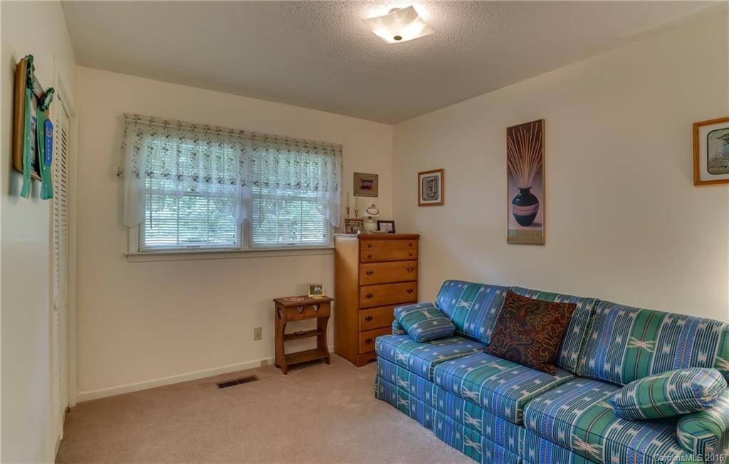 Poppy Slopes - Residential