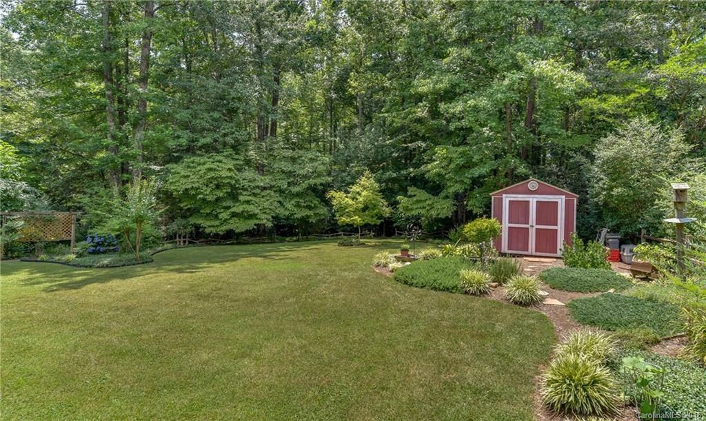 Poppy Slopes - Residential