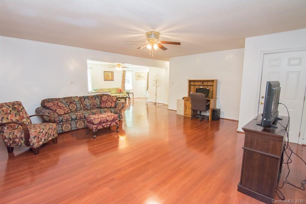 Rolling Hills - Residential