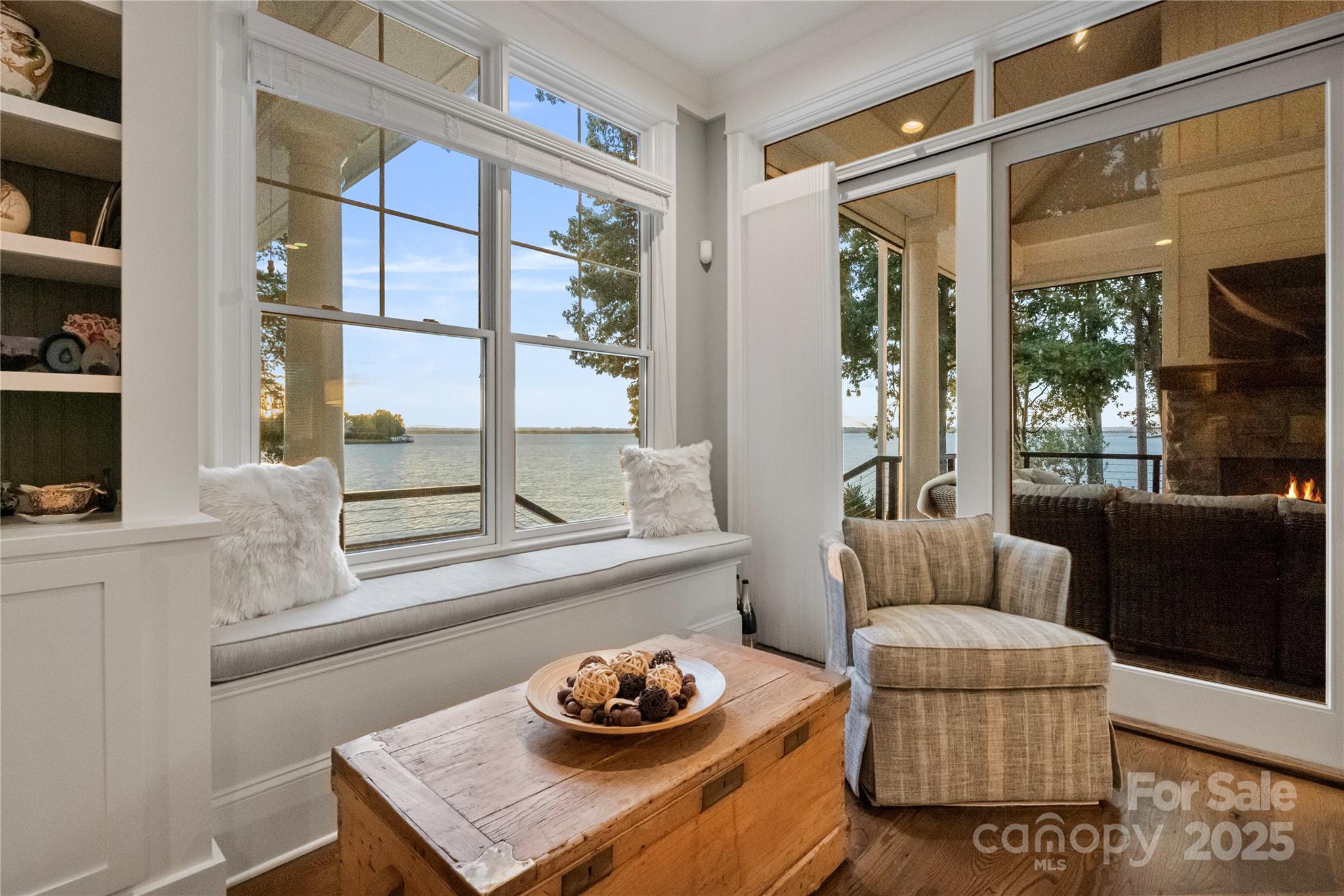 Pointe Regatta - Residential