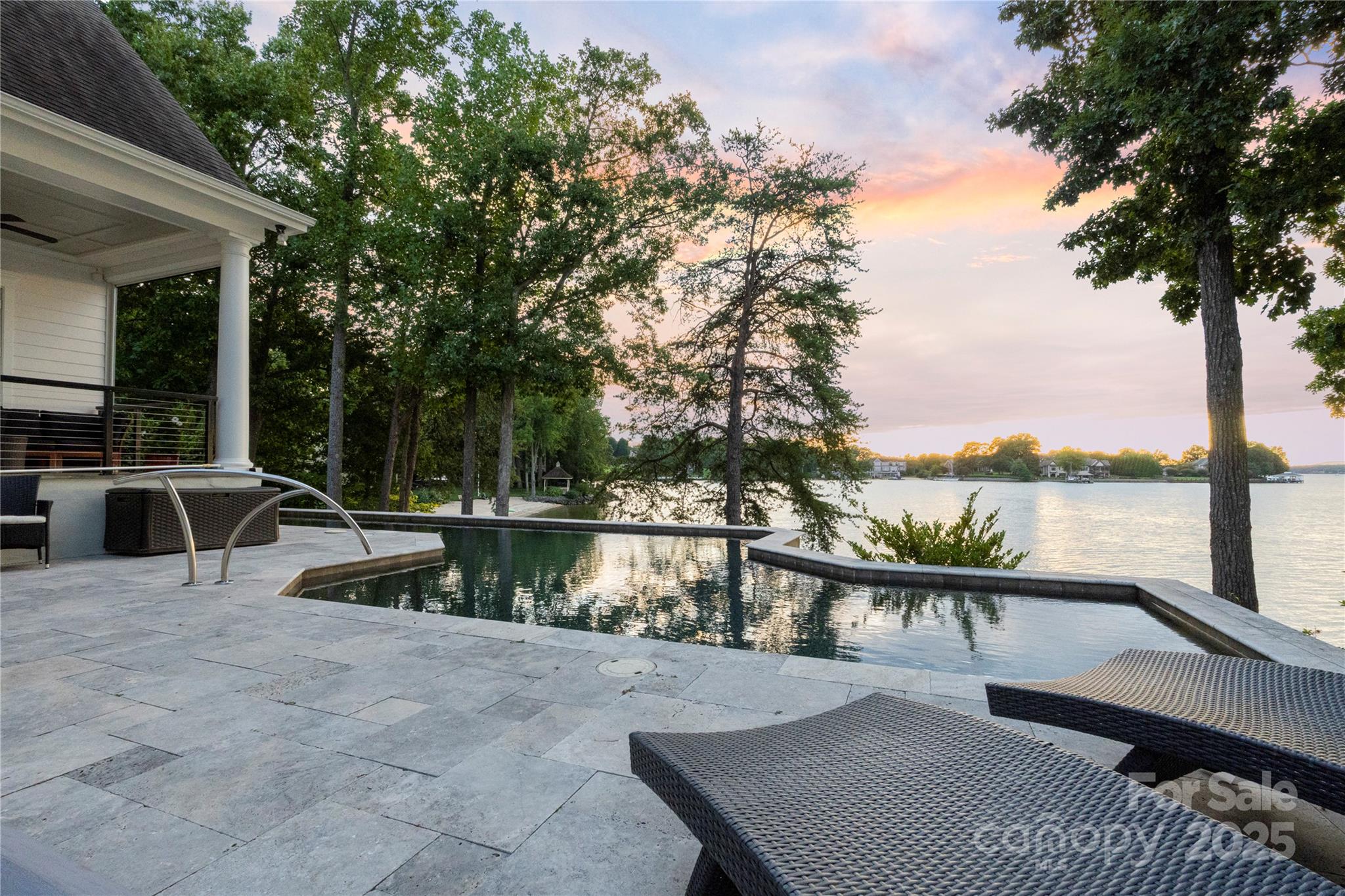 Pointe Regatta - Residential