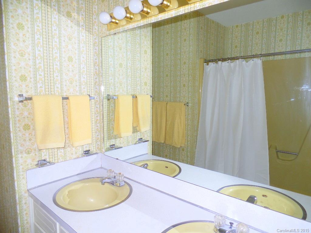 Yorkdale - Residential