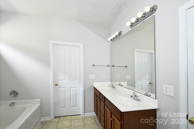 Water Oak - Residential Lease