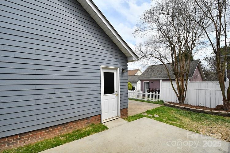 Water Oak - Residential Lease