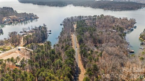 16715 Harbor View Road Charlotte NC 28278