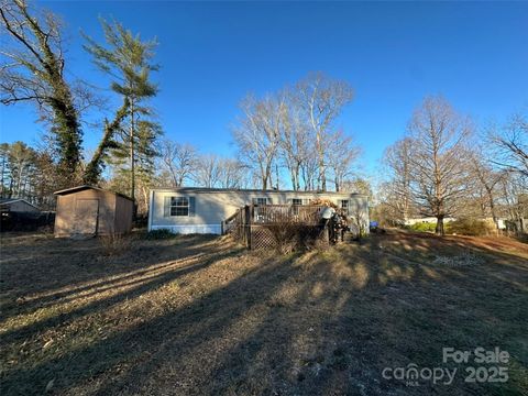 200 Rolling Oaks Drive Hendersonville NC 28791