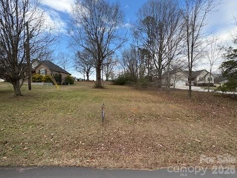 124 HARBOURTOWN Drive 30 Kings Mountain NC 28086