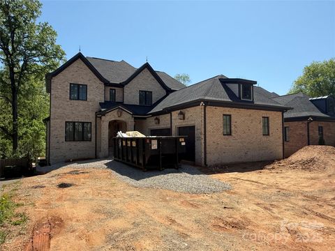 724 Ideal Way Charlotte NC 28203