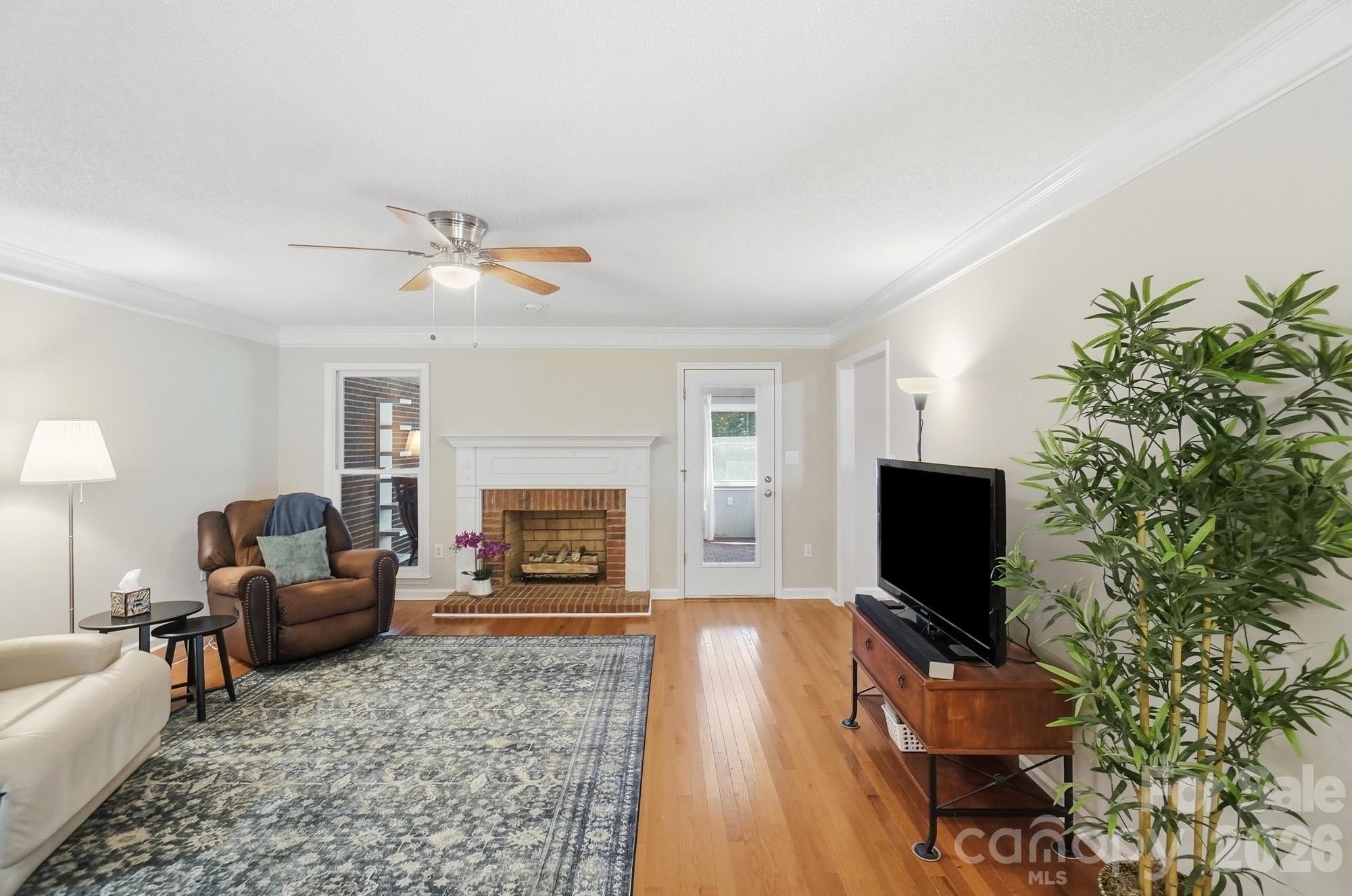 416 Ambrose Lane