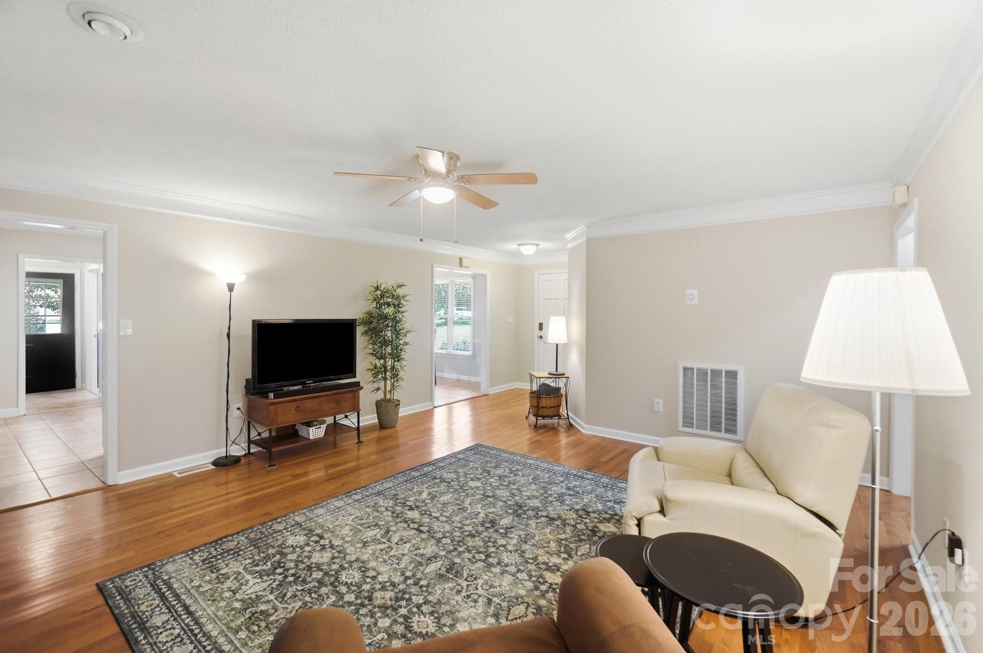 416 Ambrose Lane