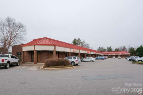 Photo for 125 E Plaza Drive 114