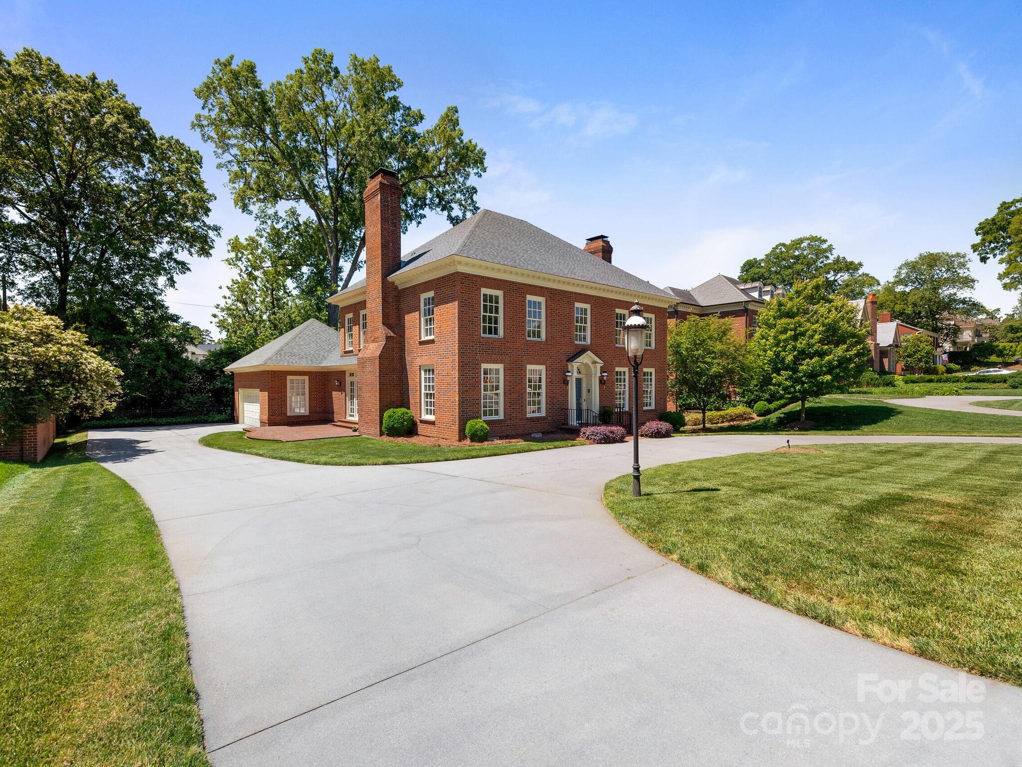 208 Huntley Place