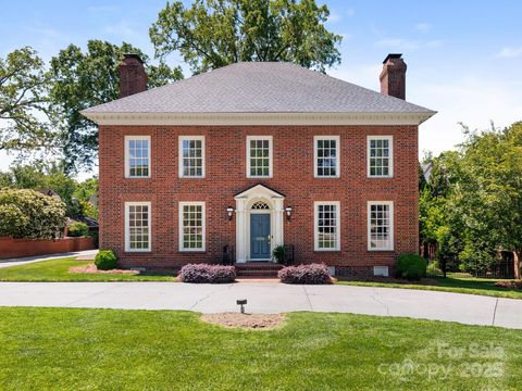 208 Huntley Place Charlotte NC 28207
