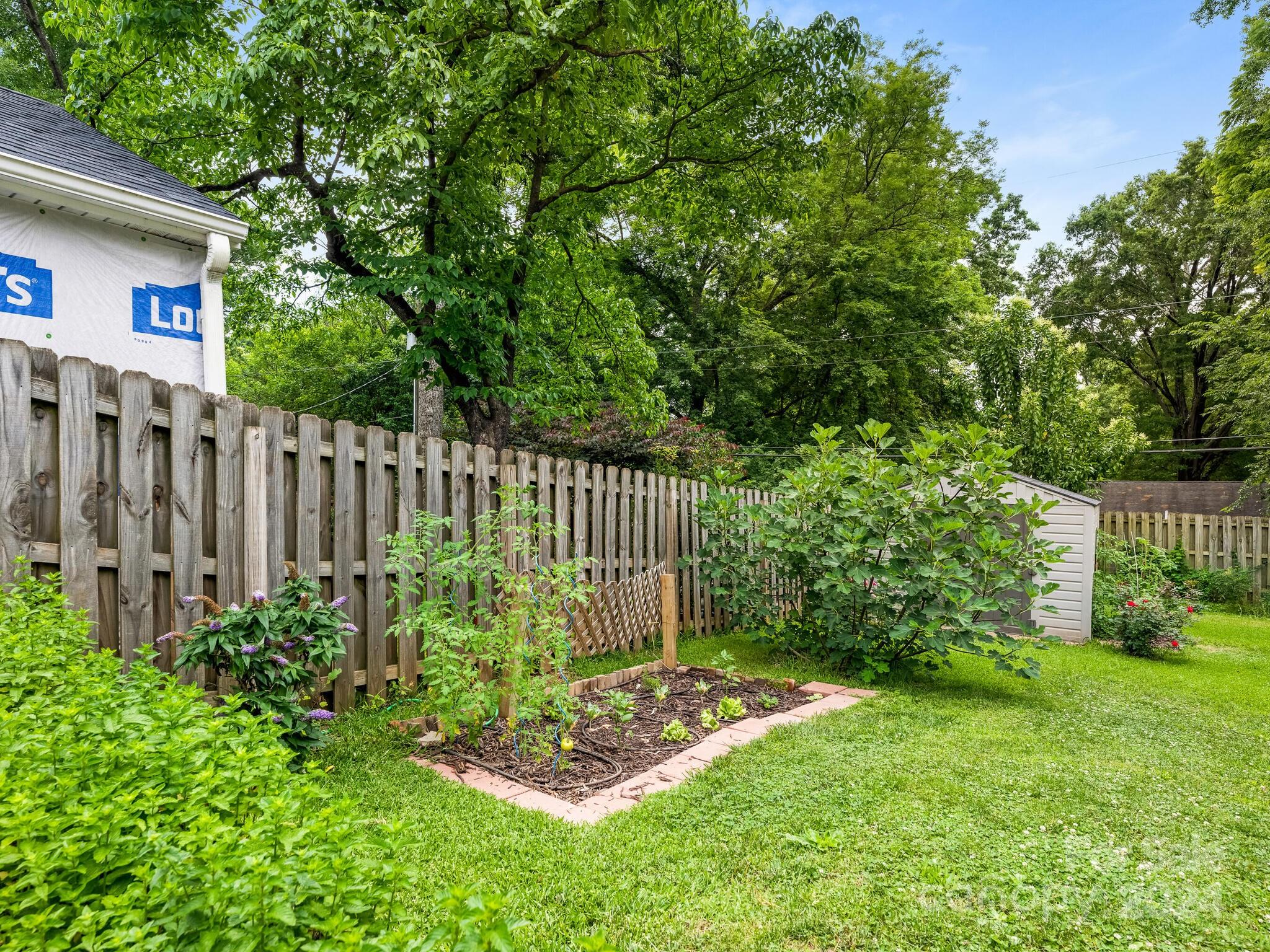 Plaza Acres - Residential