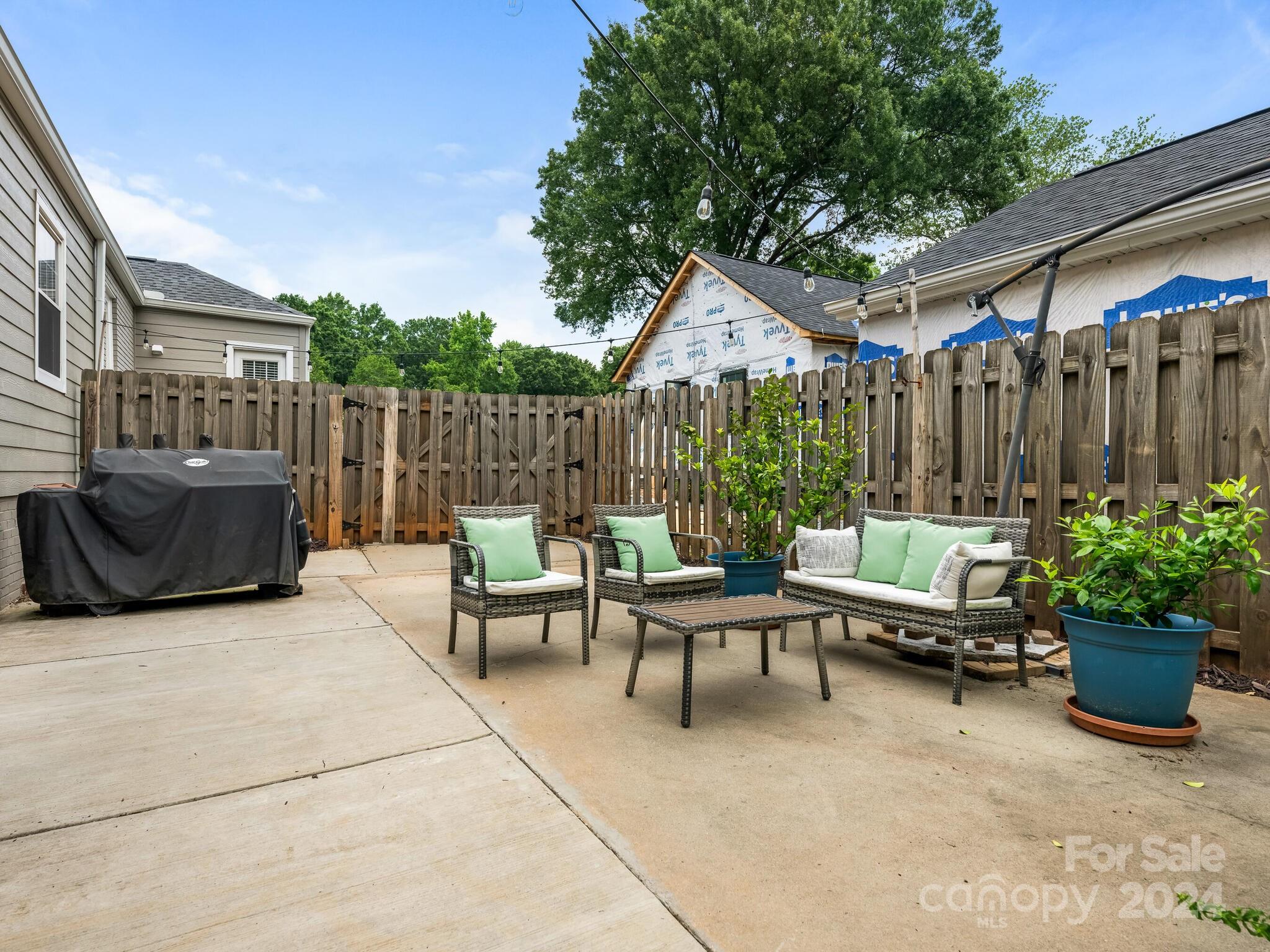 Plaza Acres - Residential