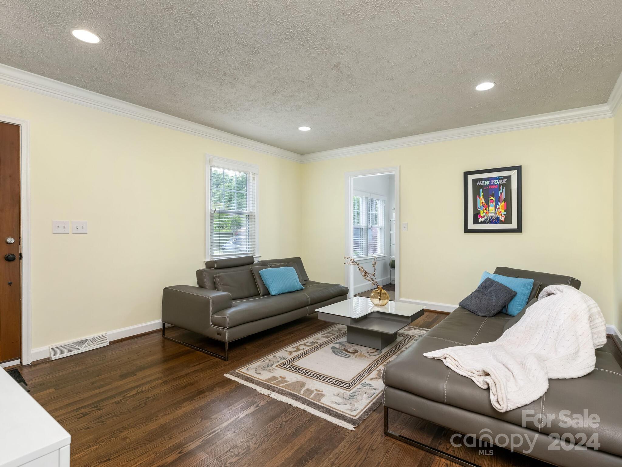 Plaza Acres - Residential