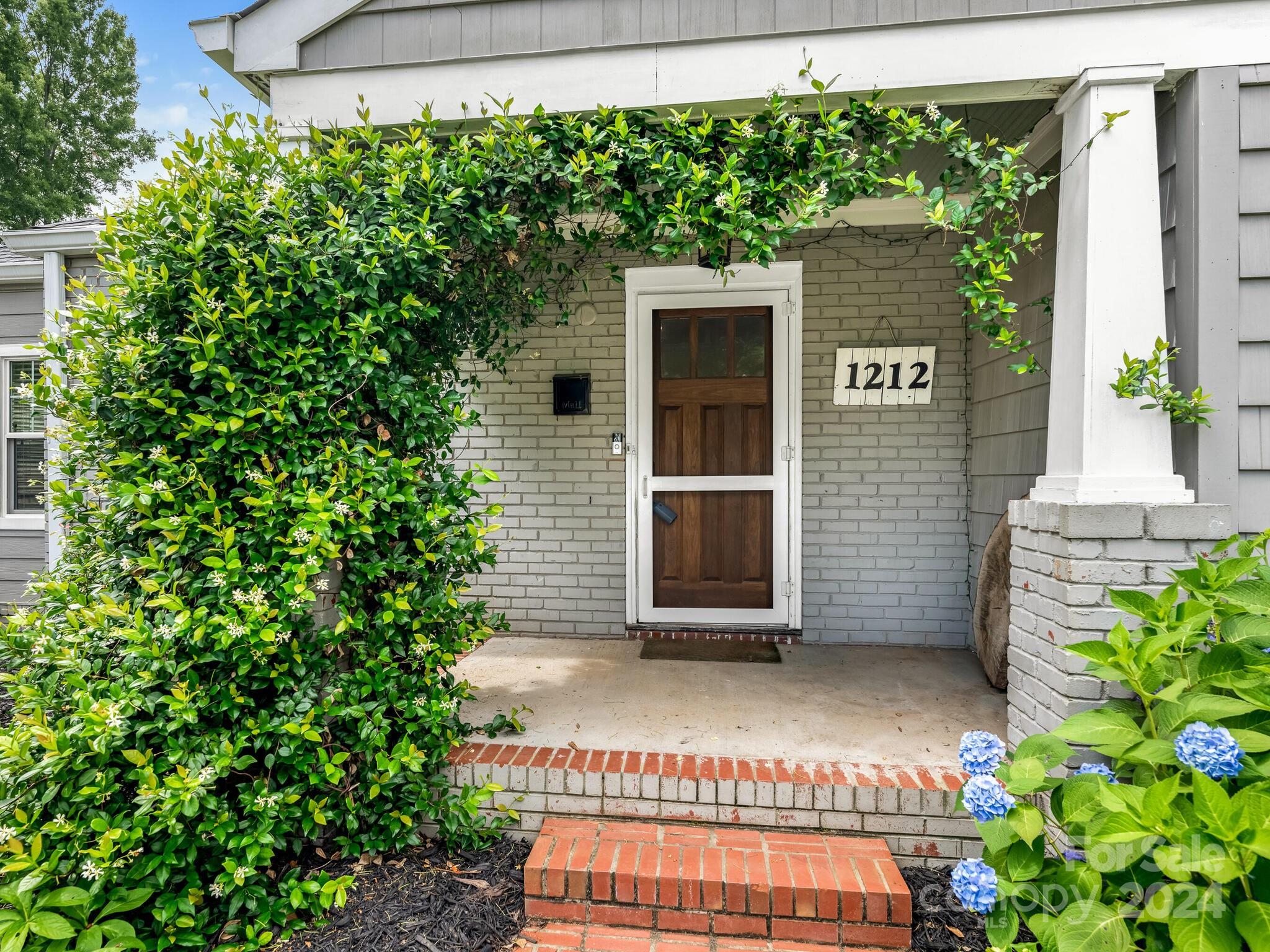 Plaza Acres - Residential