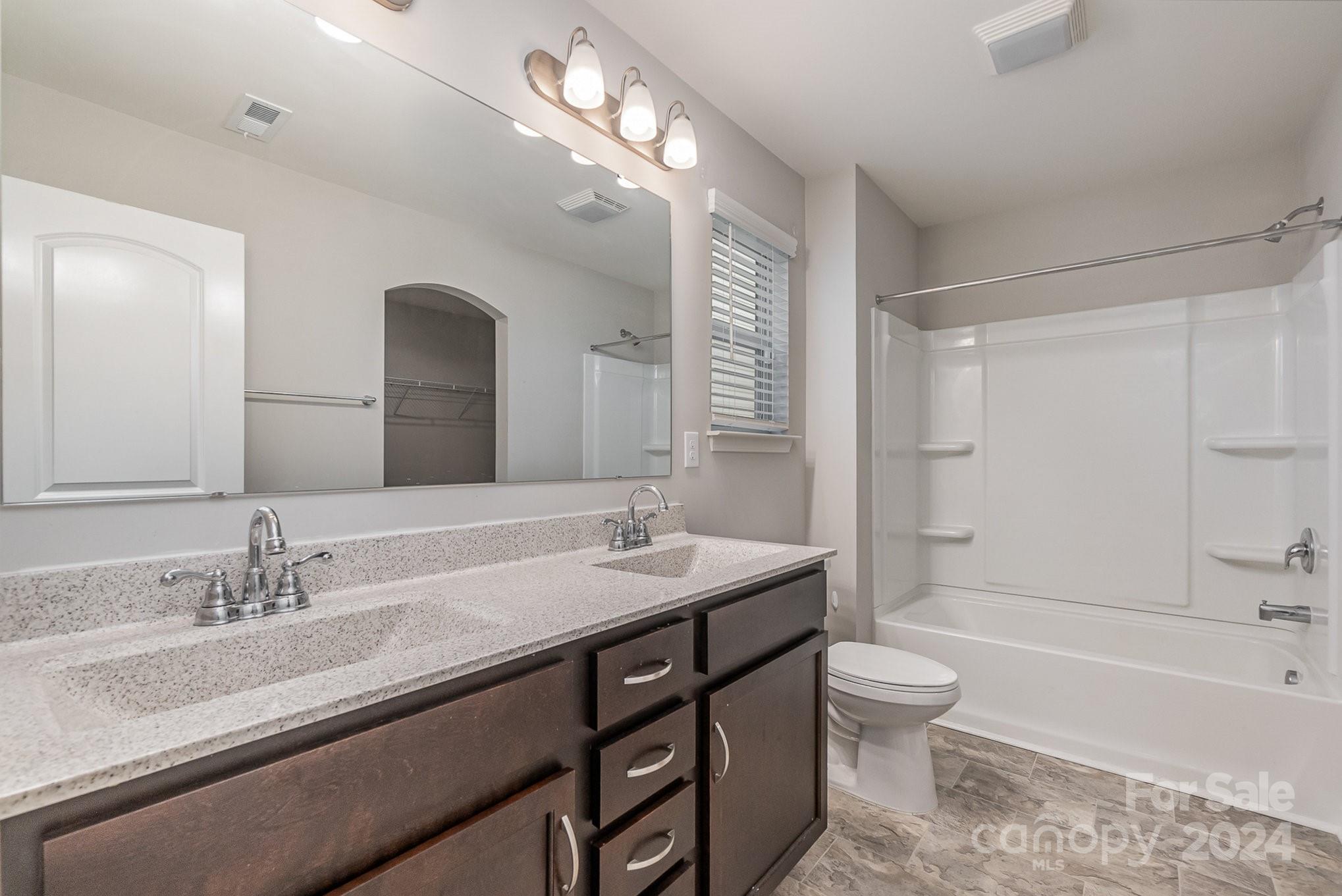 Upper Riverpointe - Residential