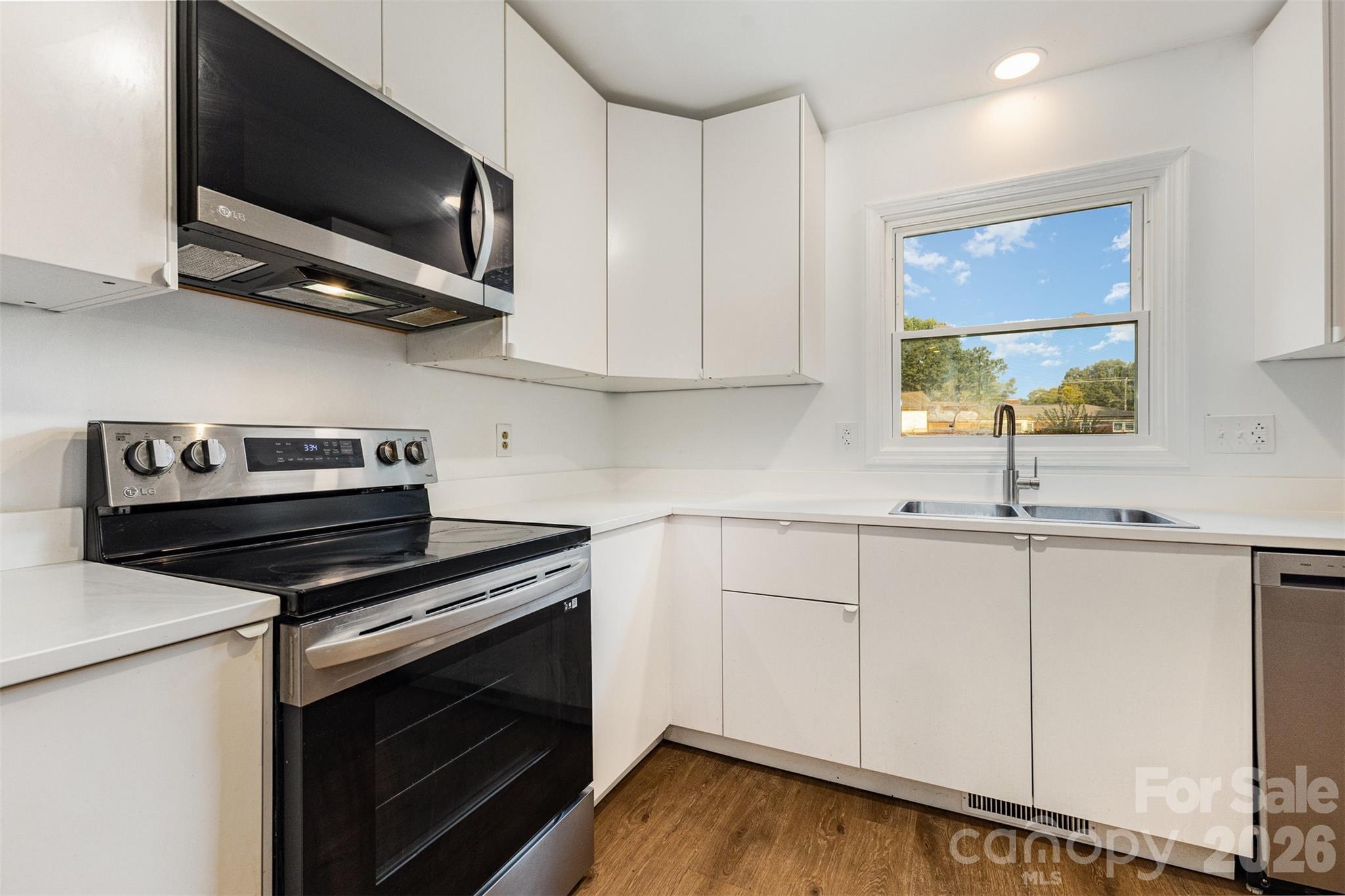 600 Touch Me Not Lane