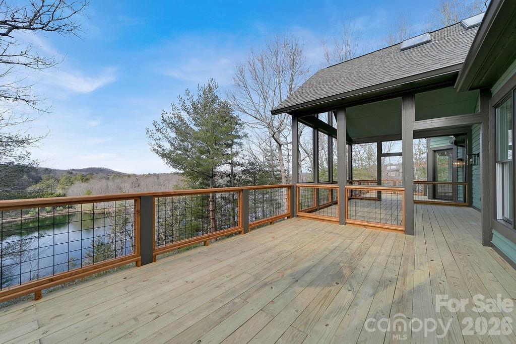 5039 Connestee Trail
