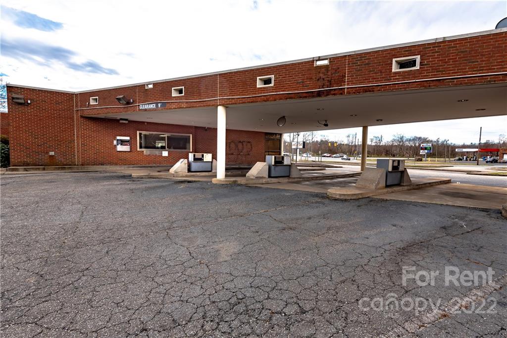 None - Commercial Lease