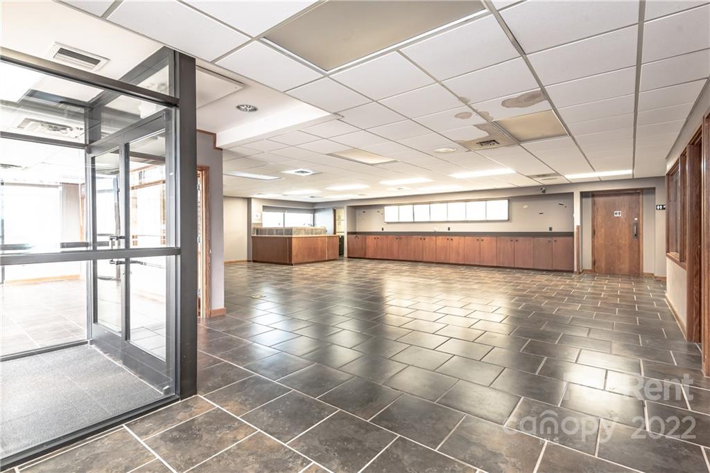 None - Commercial Lease