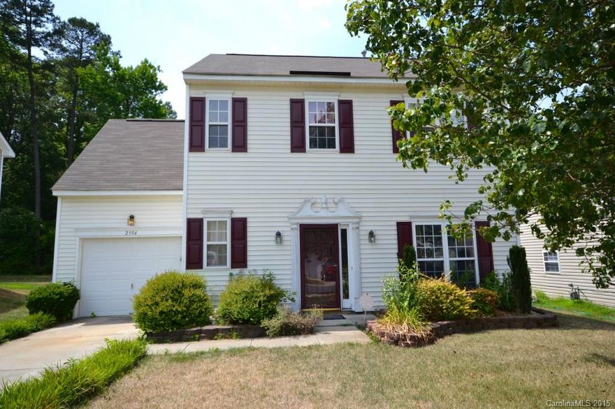 A perfect home with open floor plan concept.  Formal dining room immaculately finished the flows to family room and kitchen.  Private breakfast nook off kitchen.  Upstairs features 3 bedrooms plus a bonus room.  Single garage included in layout for parking or storage.  Priced to sell now!