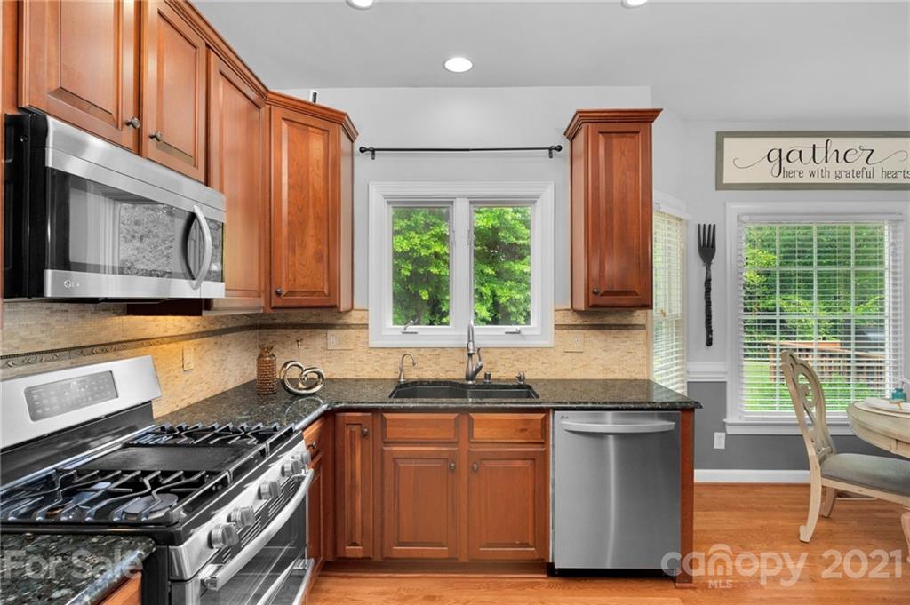 Hunter Oaks - Residential