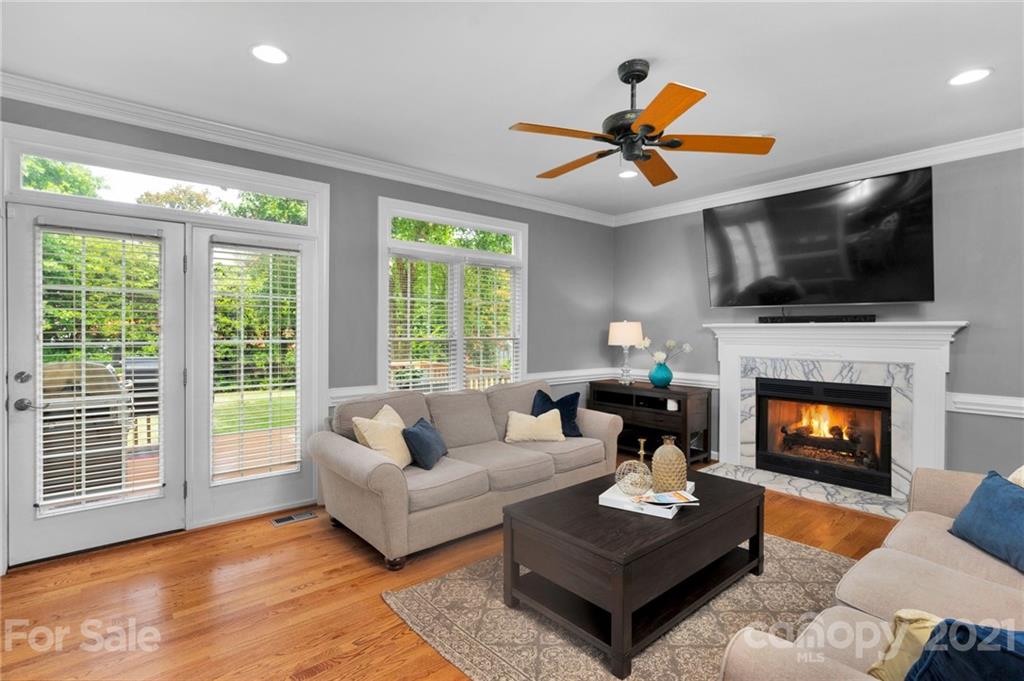 Hunter Oaks - Residential