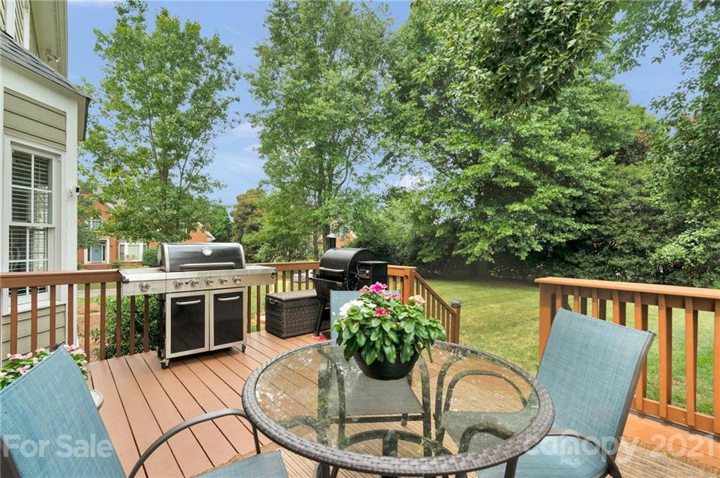 Hunter Oaks - Residential