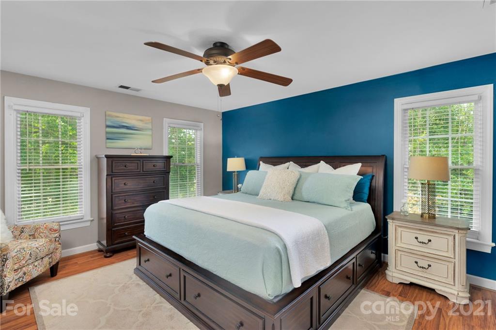 Hunter Oaks - Residential