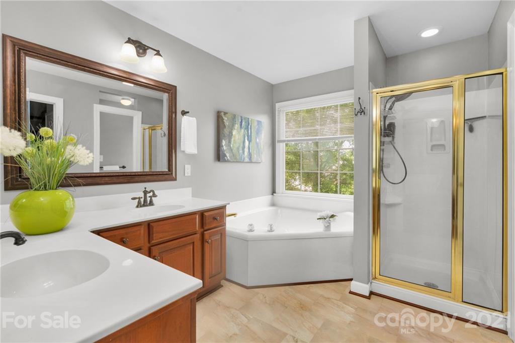 Hunter Oaks - Residential