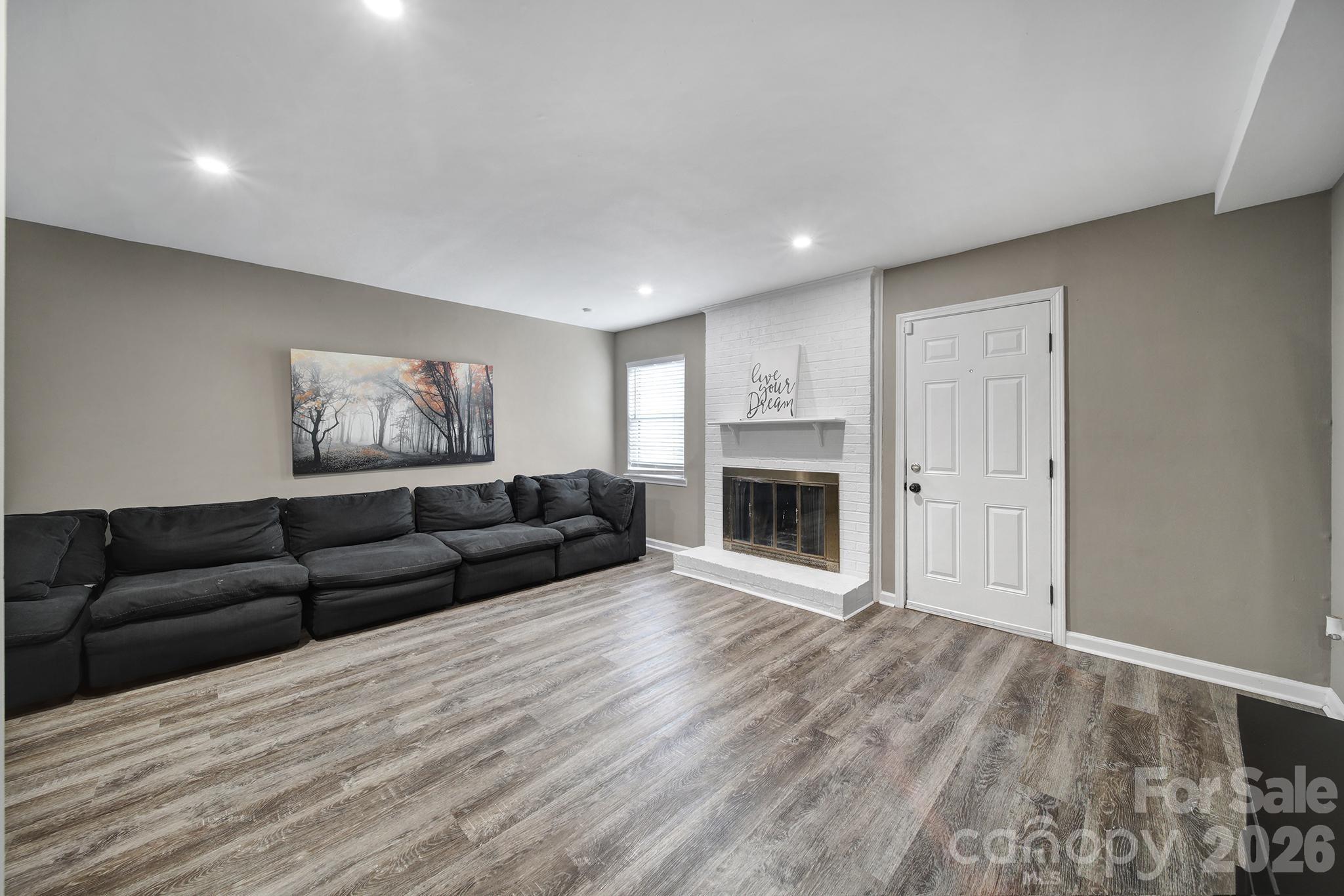 Lexington Commons - Residential