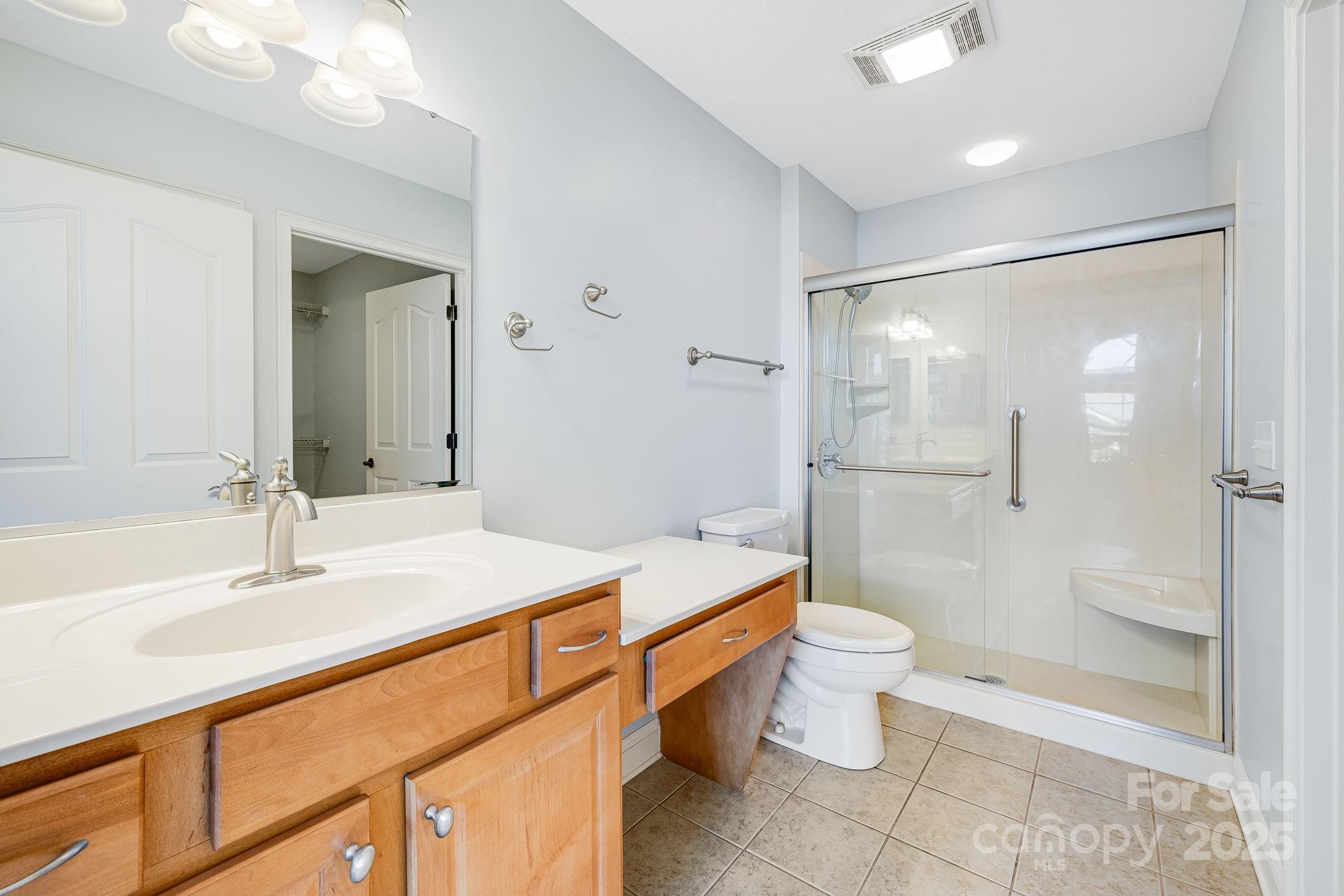 Flat Rock, North Carolina 28731, United States, 2 Bedrooms Bedrooms, ,2 BathroomsBathrooms,Residential,Active,7028