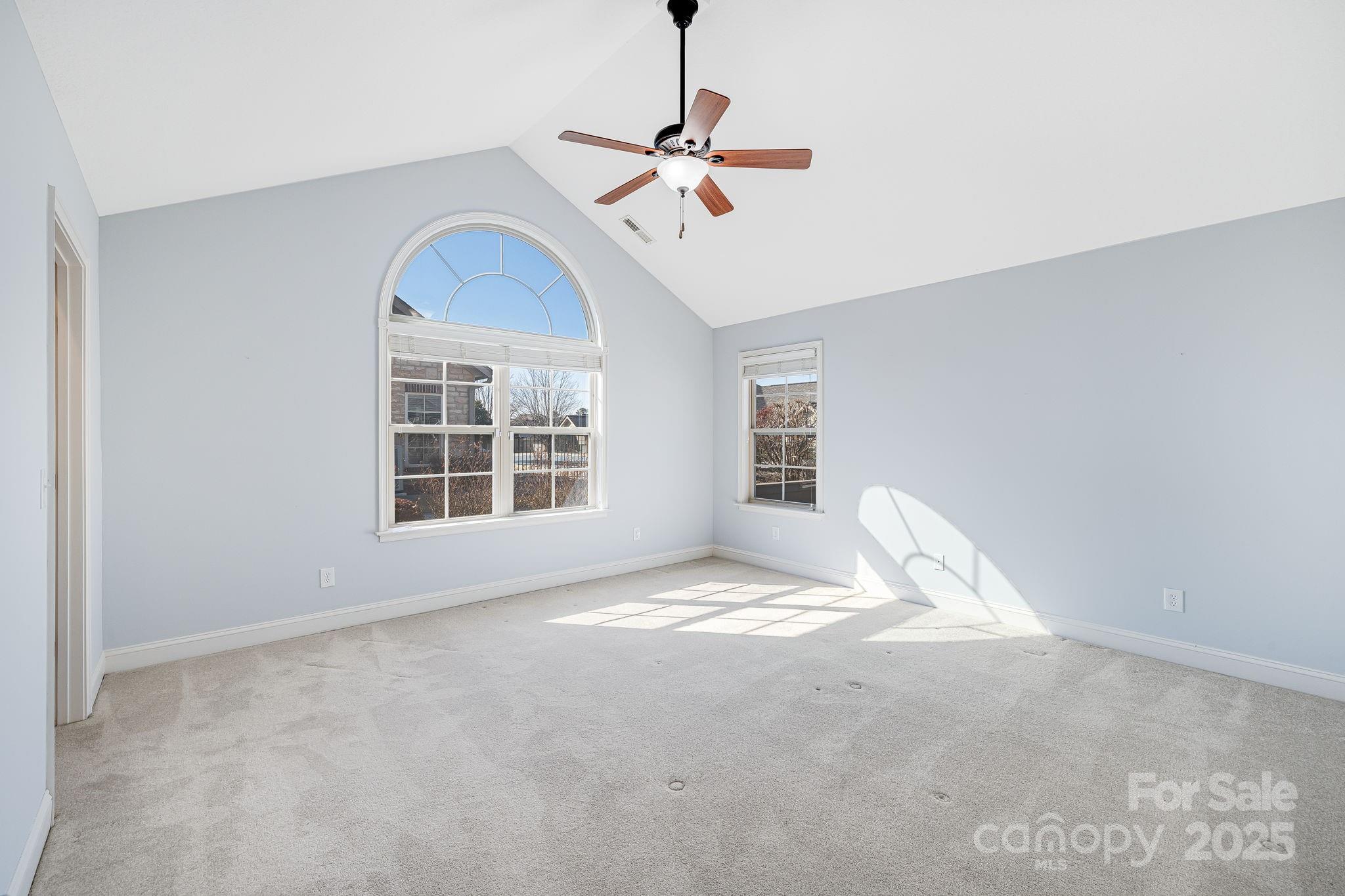 Flat Rock, North Carolina 28731, United States, 2 Bedrooms Bedrooms, ,2 BathroomsBathrooms,Residential,Active,7028