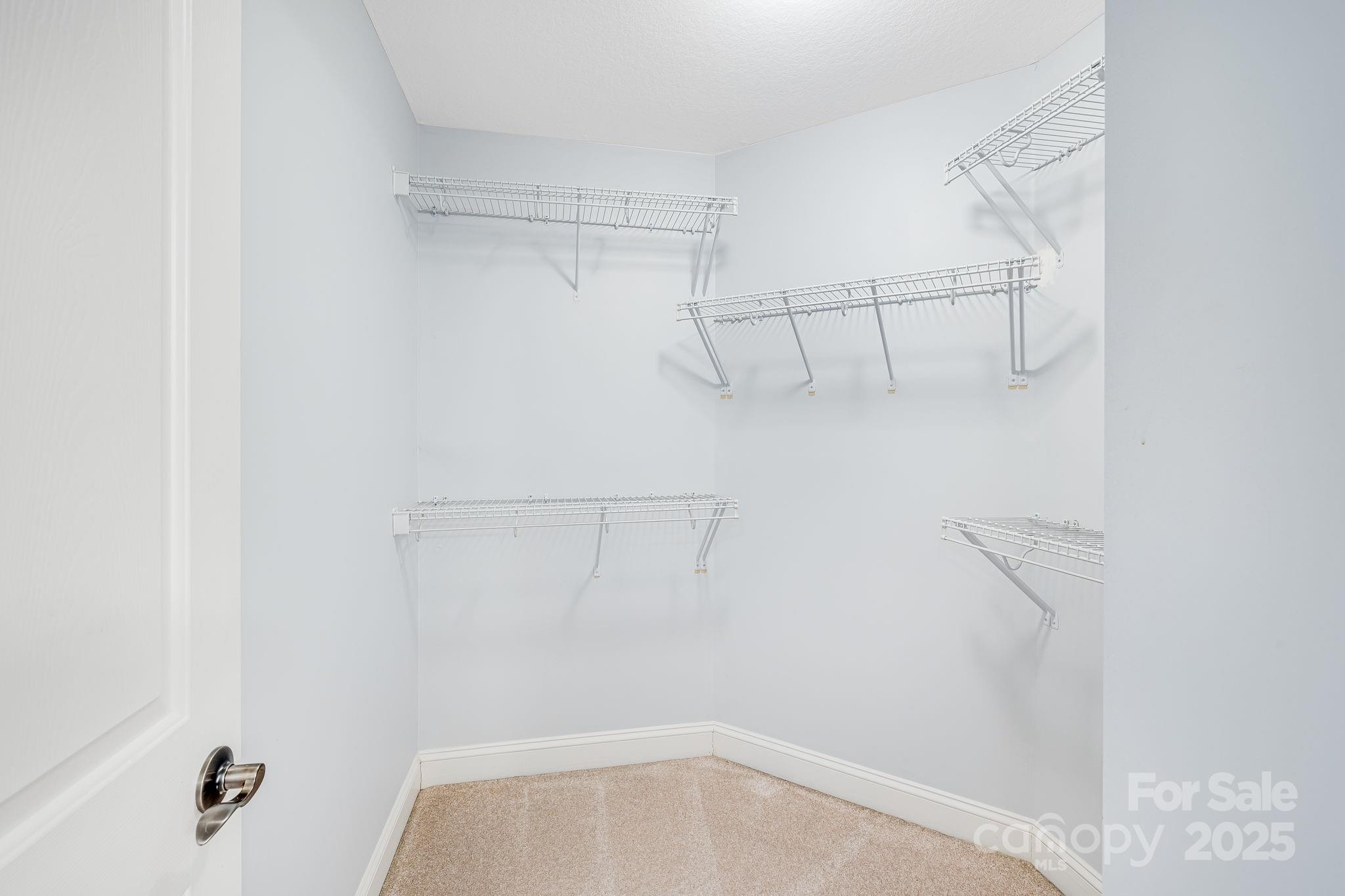 Flat Rock, North Carolina 28731, United States, 2 Bedrooms Bedrooms, ,2 BathroomsBathrooms,Residential,Active,7028