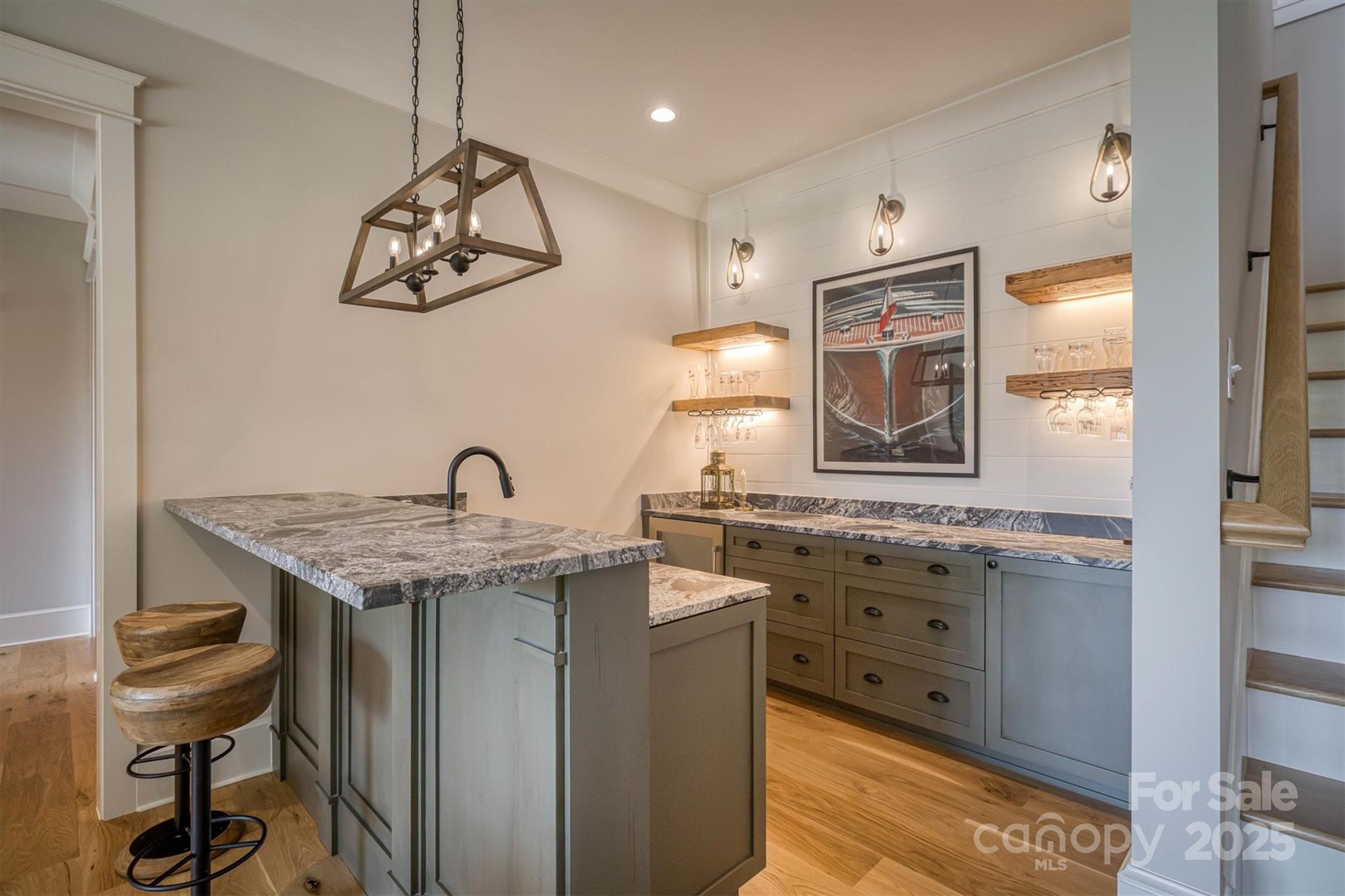 Old Wildlife Club - Residential