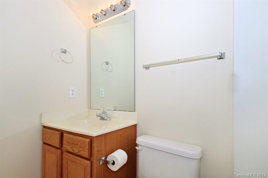 Oakcrest - Residential Lease