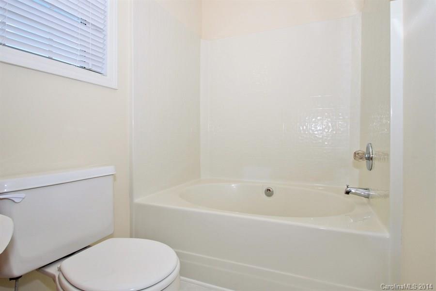 Oakcrest - Residential Lease