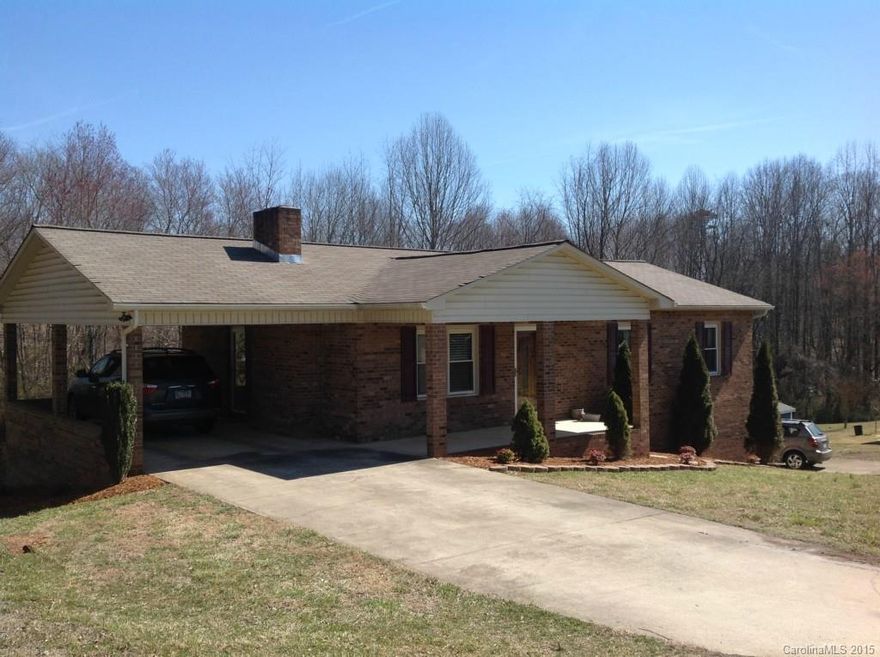 Well maintained 3Br/2Ba Brick home on .60 Acre. This brick home has a wonderful yard and plenty of space. With a driveway on each side of the home there is plenty of area to park. The home features a carport and garage. Located at the end of the street this home offers privacy and a cul-de-sac. Don't miss the Visual Tour for this home! Call for your private tour today!