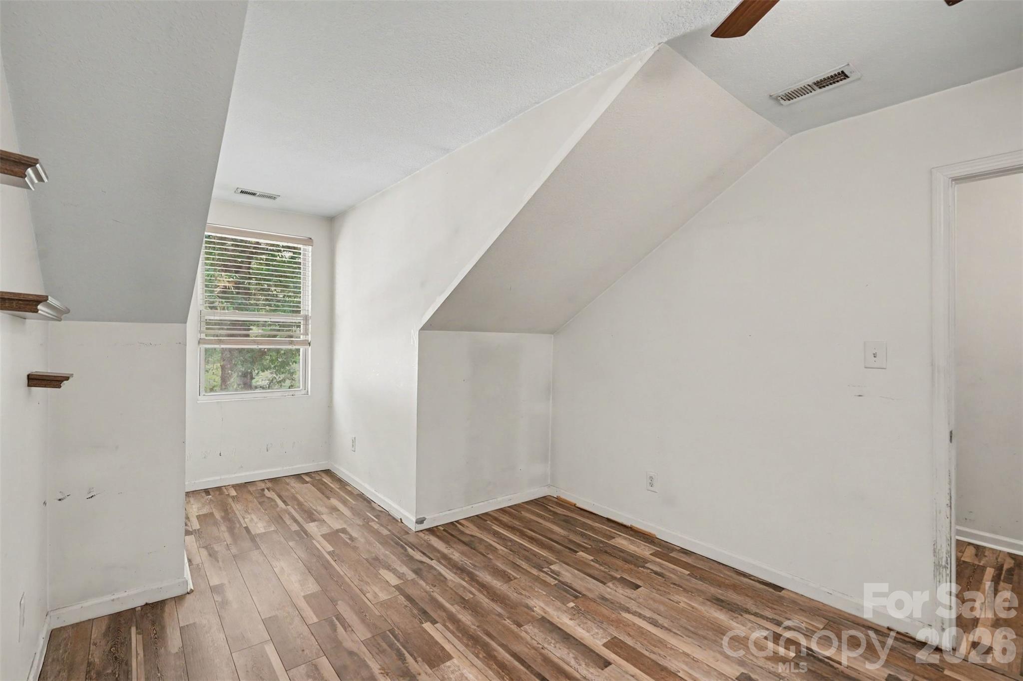 2729 Meadow Knoll Drive