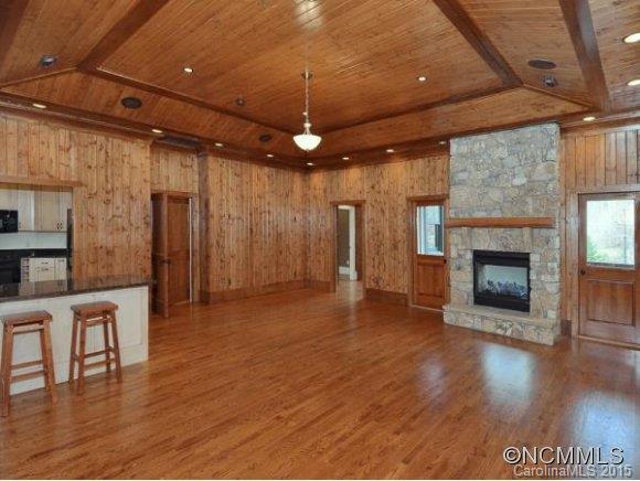 Lake Summit - Residential