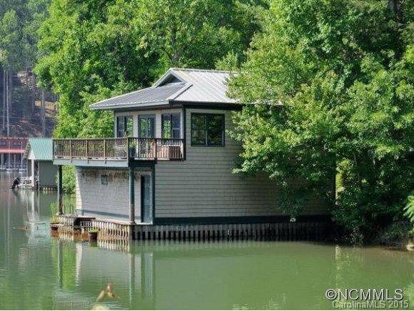 Lake Summit - Residential